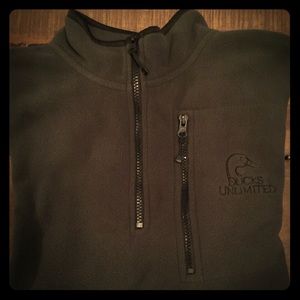 Ducks Unlimited green long sleeve fleece pullover